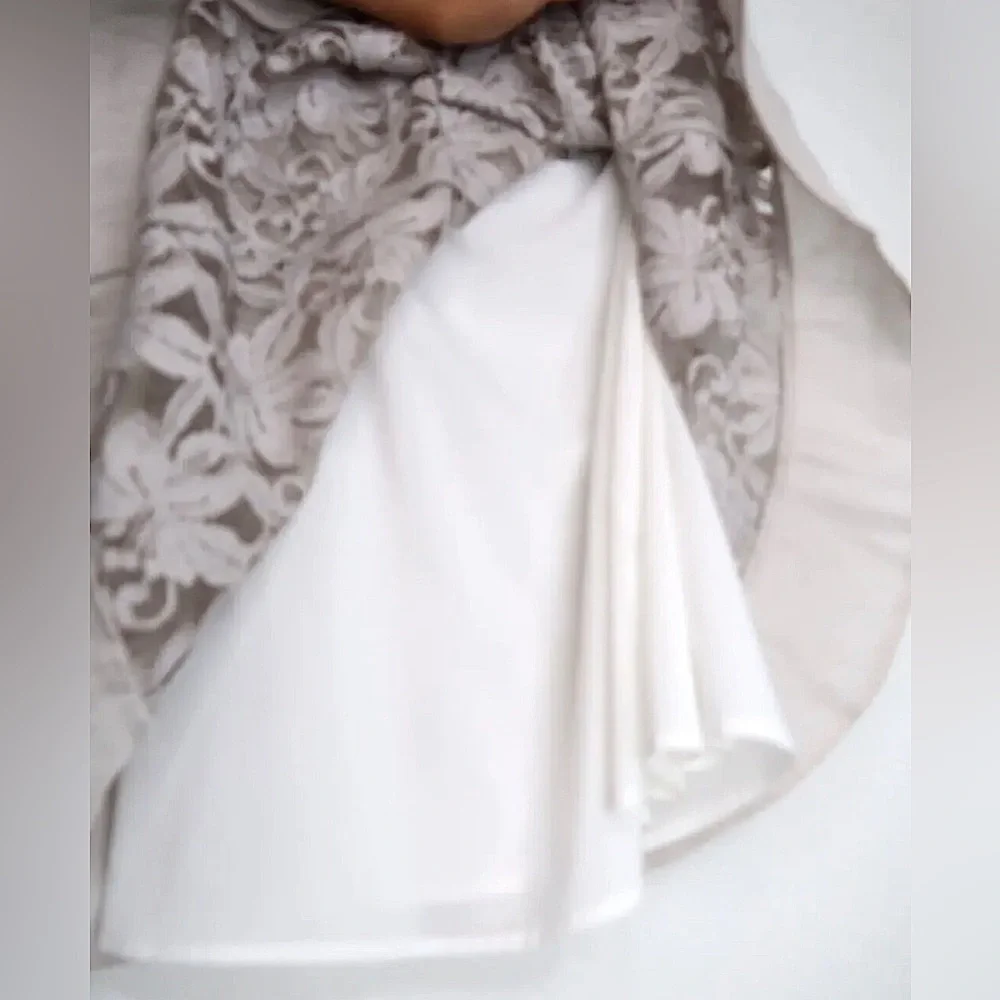 NIC+ZOE Hairloom Flowers Lace Lined A Line Skirt Womens Small Gray Knee Length